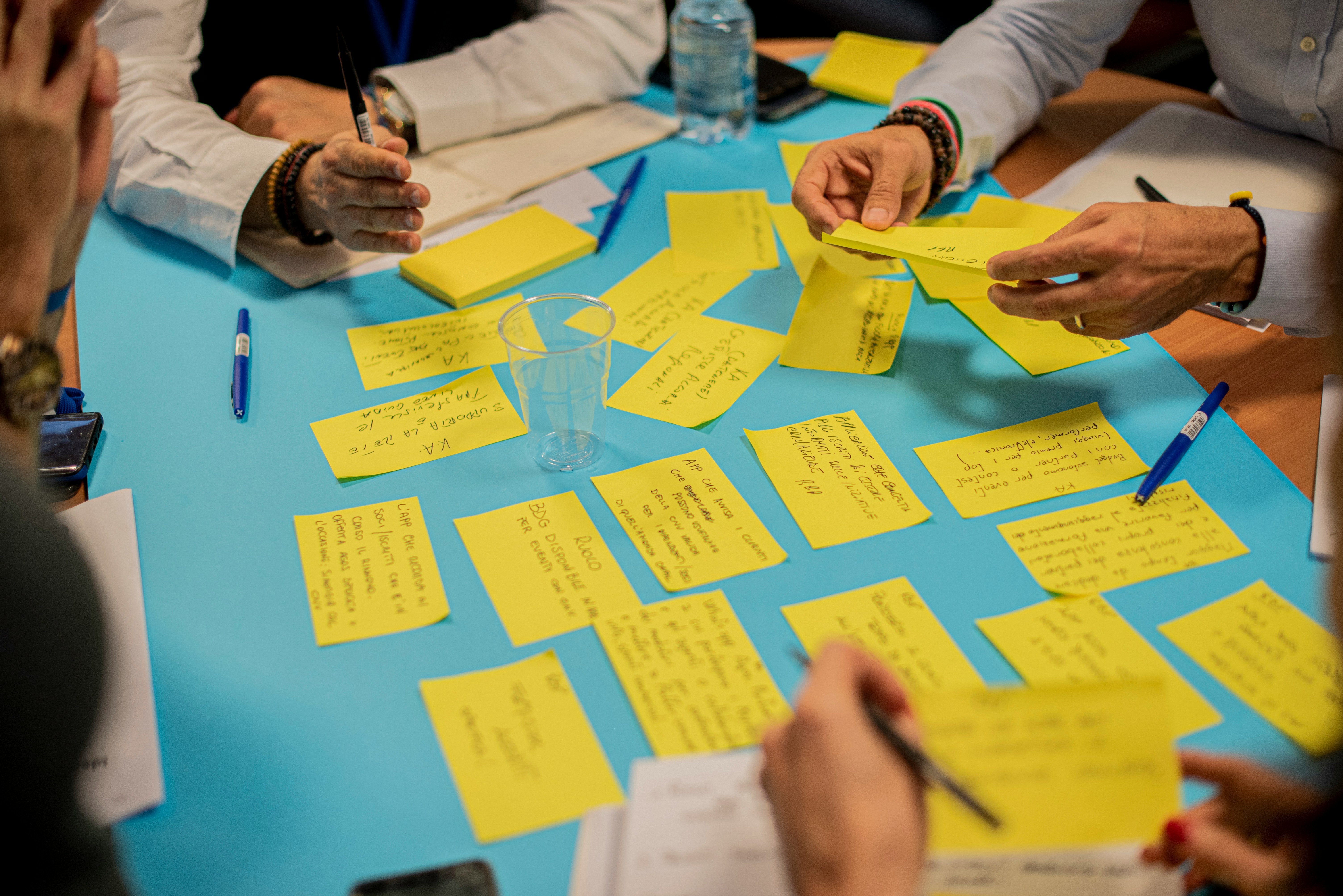 Studi Kasus Agensi: Sistem Eksperimen Kreatif